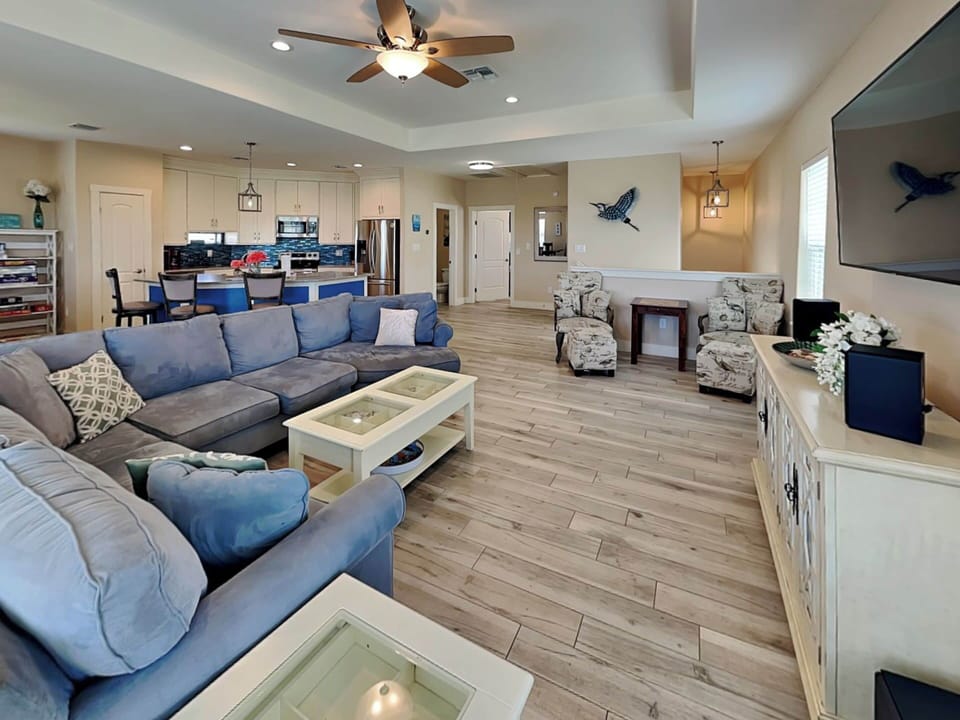 House (4 Bedrooms) | Property amenity