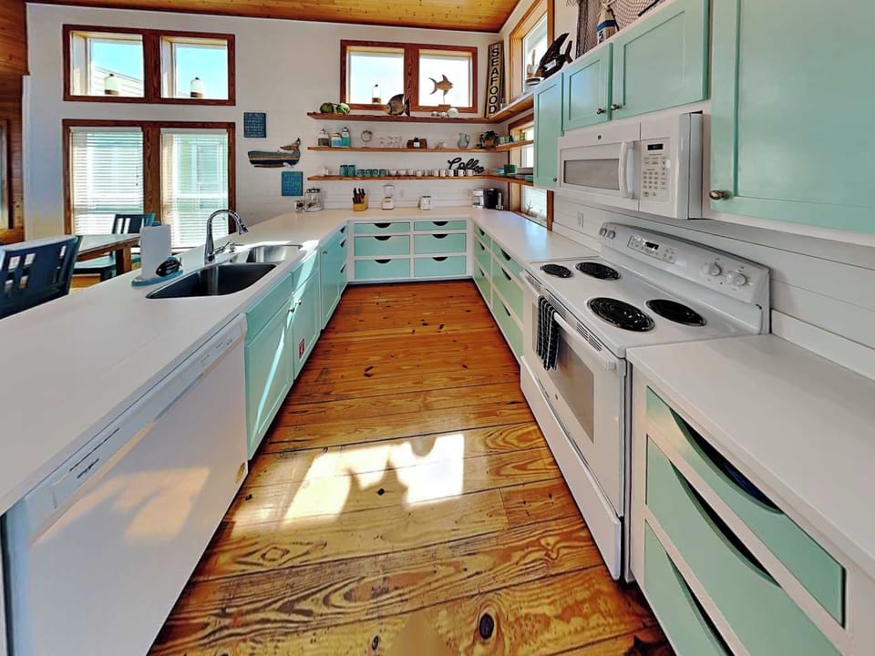 House (4 Bedrooms) | Property amenity