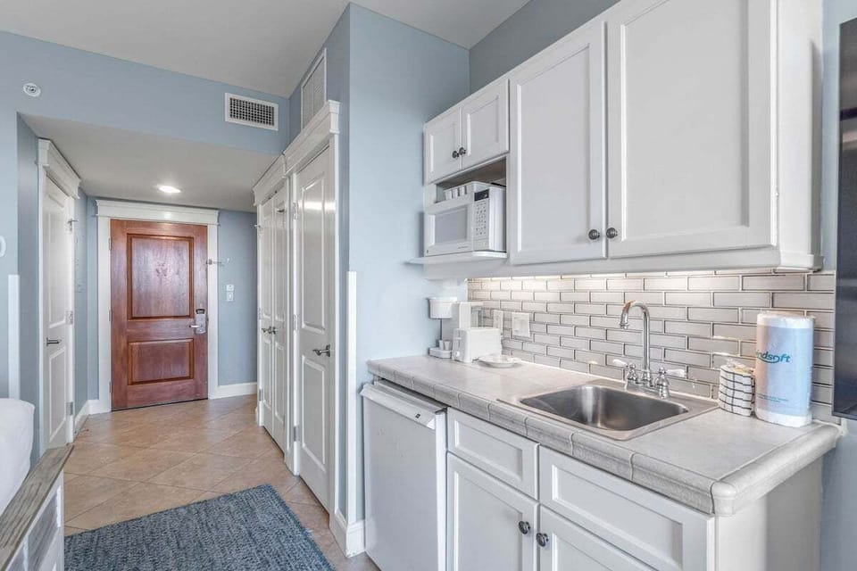 Kitchenette