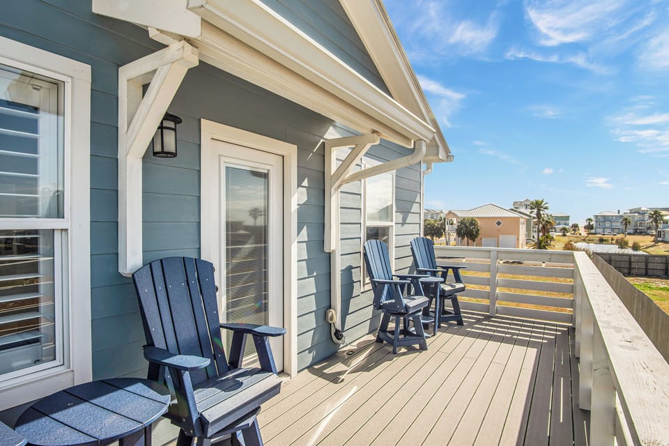 House (4 Bedrooms) | Front of property