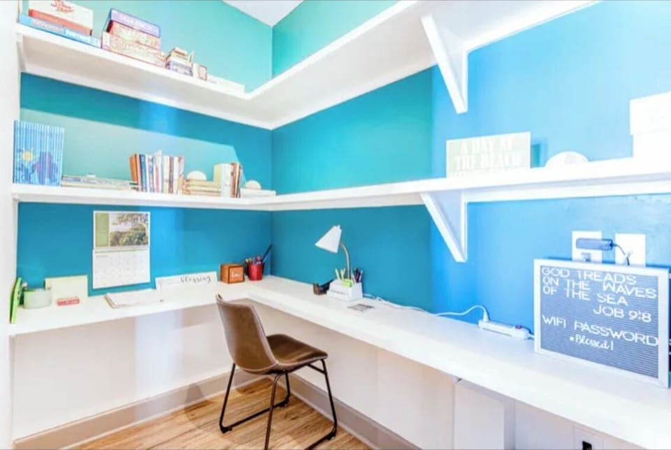 Pocket office