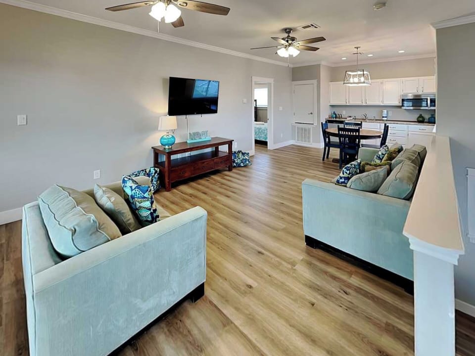 House (5 Bedrooms) | Property amenity