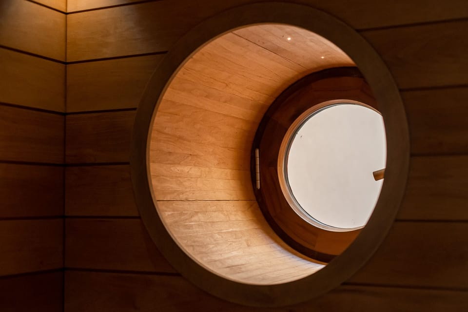 Exclusive Apartment | Bathroom | Shower, hydromassage showerhead, hair dryer, bidet