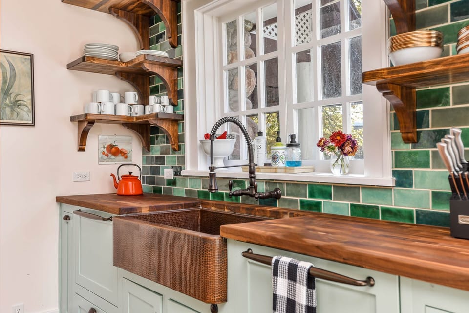 Fully Stocked Kitchen