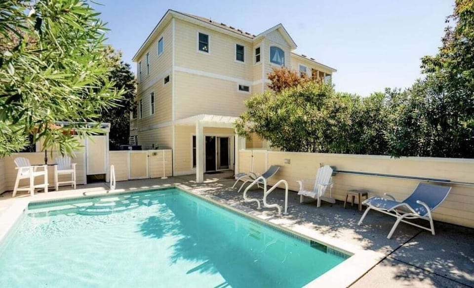 Private 15 x 25 pool