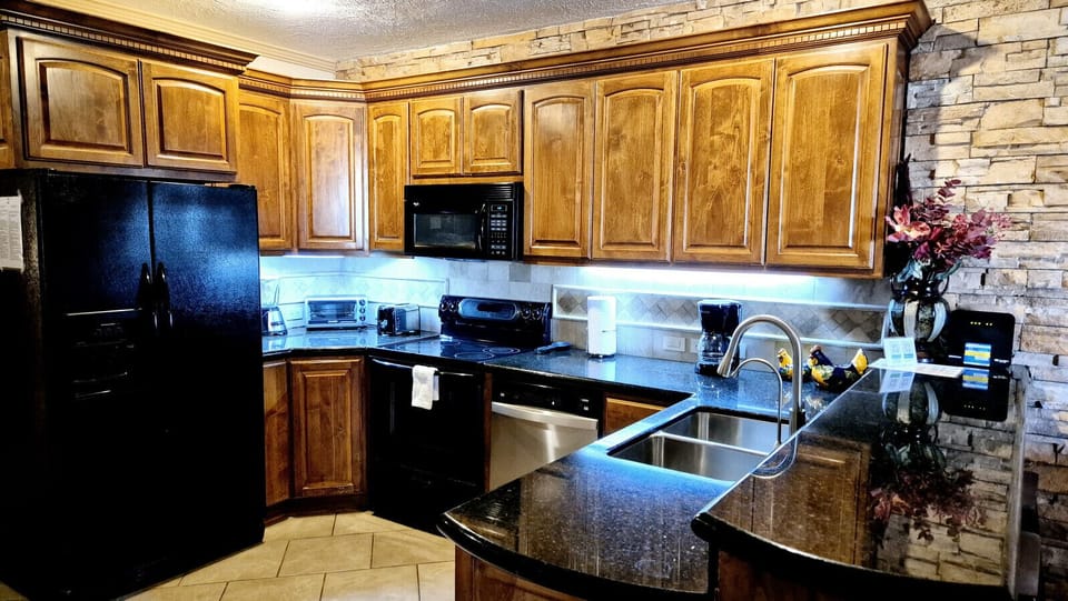 Fully equipped kitchen