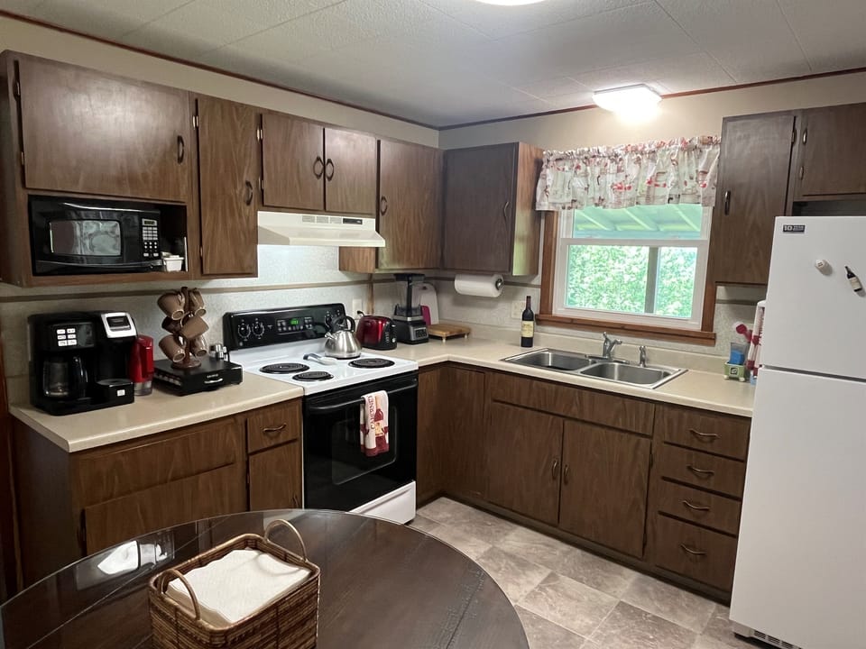 Immaculate kitchen waiting for you