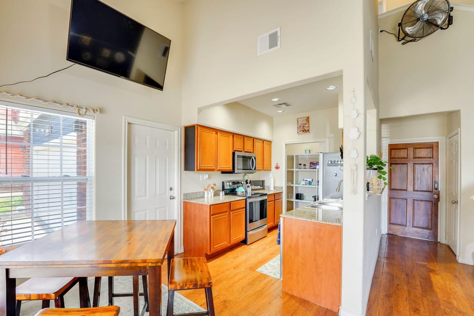 Kitchen | 1st Floor