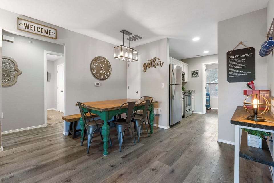 Condo, Multiple Beds, Balcony, Mountain View (Branson Overlook) | Dining