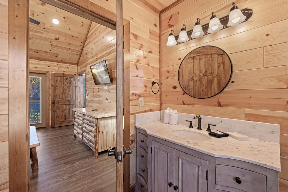 Large En Suite