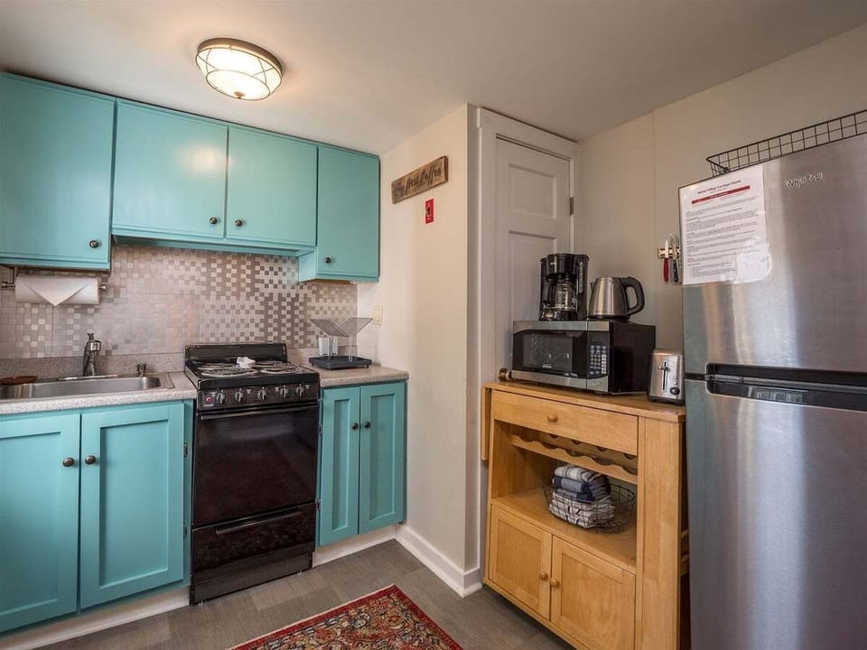 Kitchen area