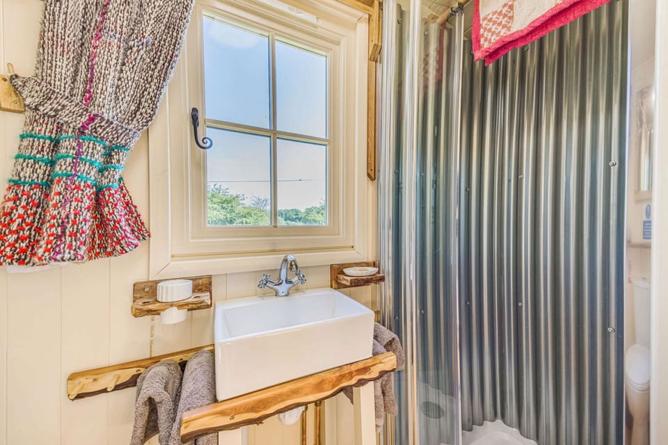 Littlestock Shepherd's Hut Bathroom - StayCotswold