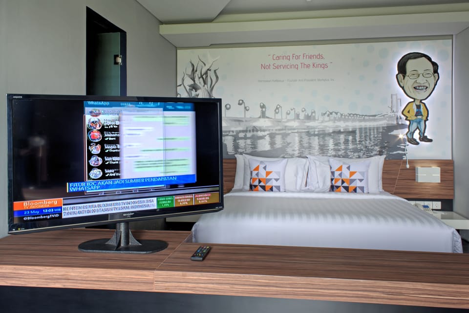 Minibar, in-room safe, desk, iron/ironing board
