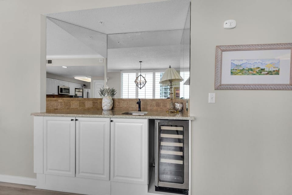 Wet bar