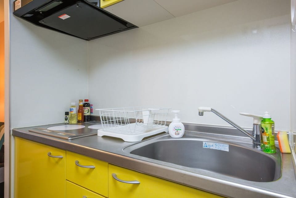 simple IH kitchen