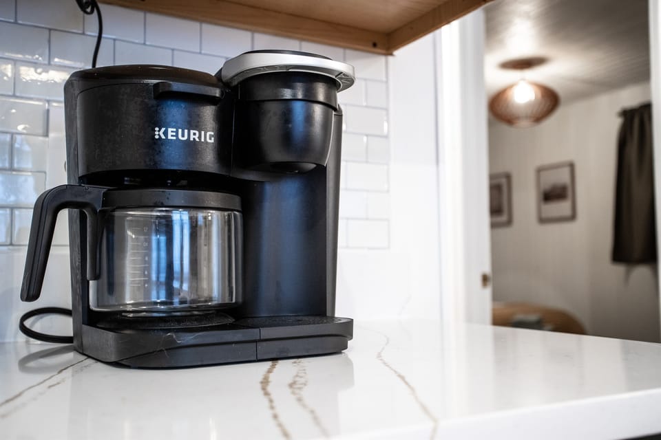 K-cup or ground coffee - you're choice!