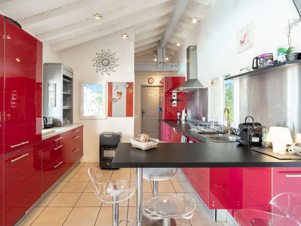 Furniture, Countertop, Cabinetry, Interior Design, Kitchen, Lighting, Table, Chair, Floor, House