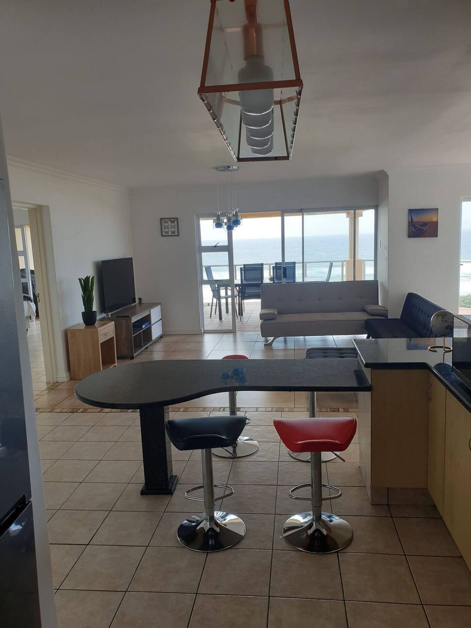 Kitchen Nook and Lounge