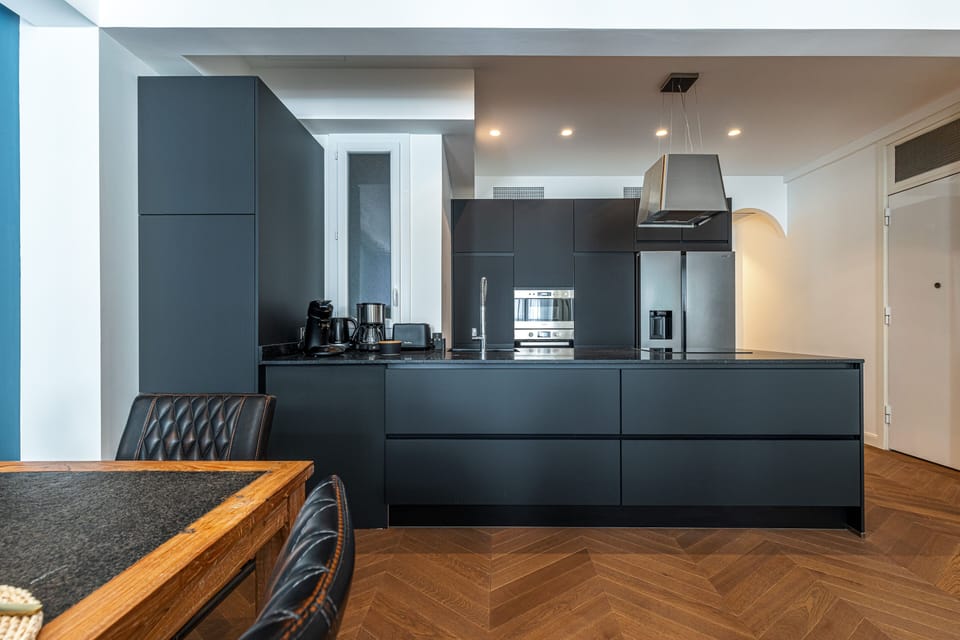 LE GUGLIA the place to stay for your holidays (90m2) Apartment in Nice