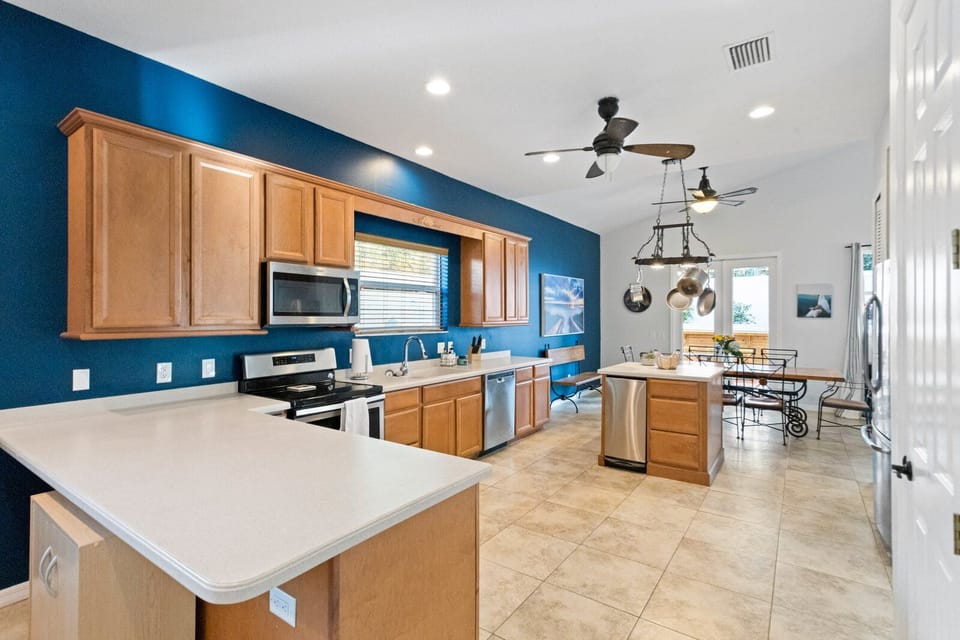 Open Kitchen.