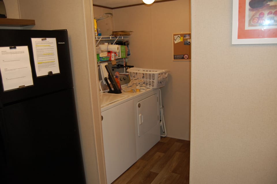 Laundry room: fully equipped off of Kitchen. 