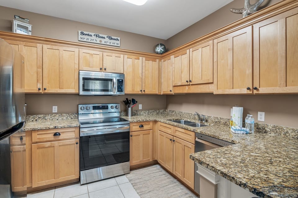 Full Kitchen