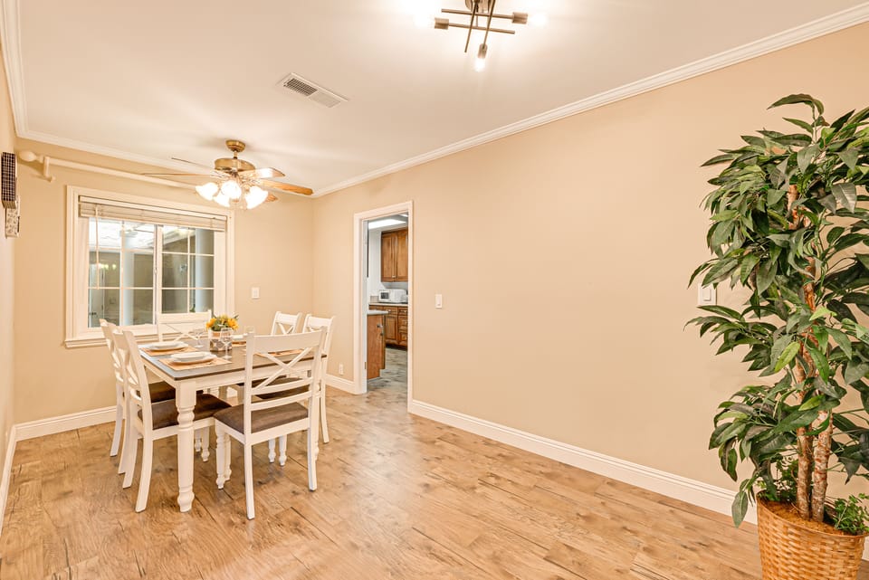 Dining room 