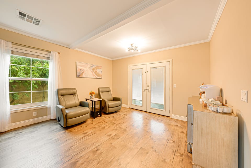 Family room 