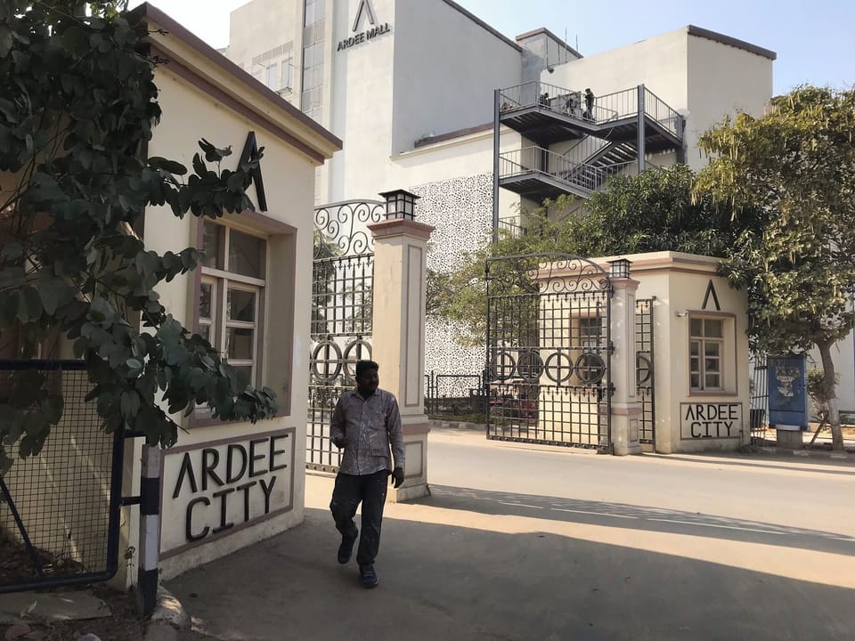 Apartment, 2 Bedrooms, Smoking, Balcony | Property entrance