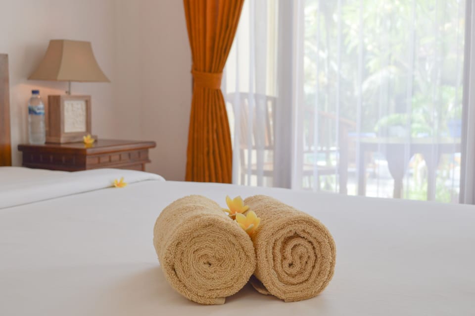 Standard Double Room, 1 King Bed, Garden View | Minibar, desk, laptop workspace, free WiFi