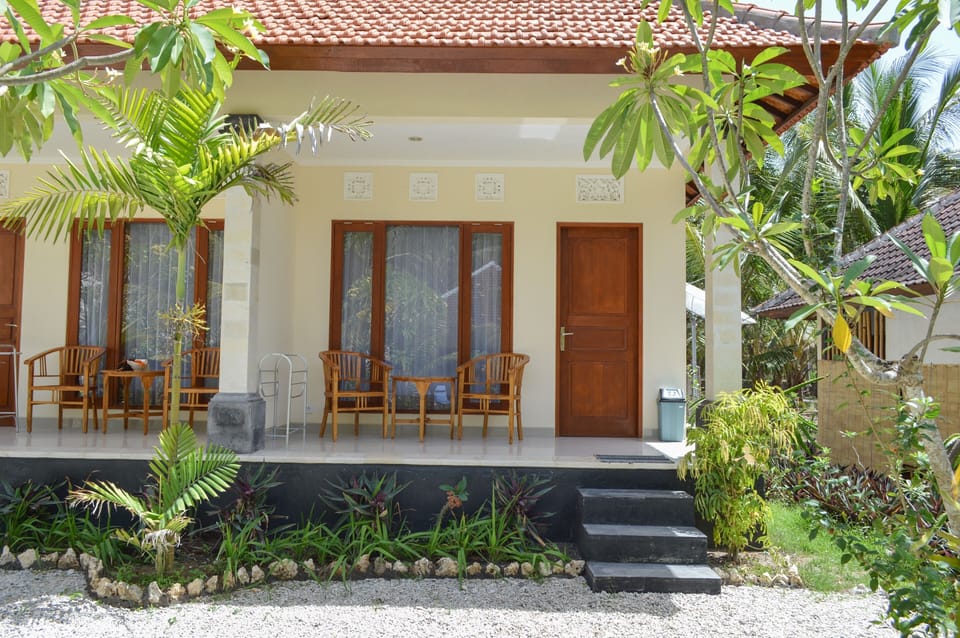 Standard Double Room, 1 King Bed, Garden View | Terrace/patio