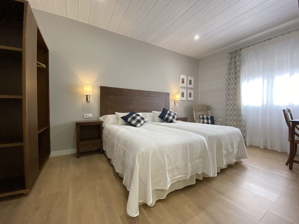 Comfort Twin Room | Courtyard view