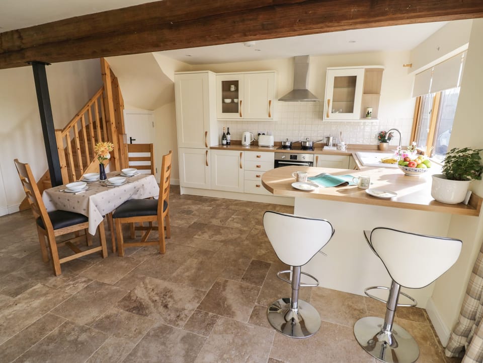 Cottage | Interior
