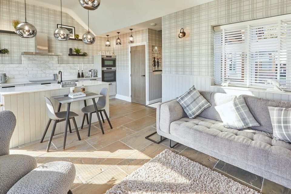 The Stables, Aislaby - Host & Stay