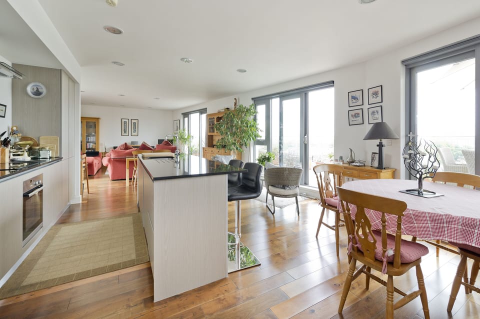 Apartment (2 Bedrooms) | In-room dining