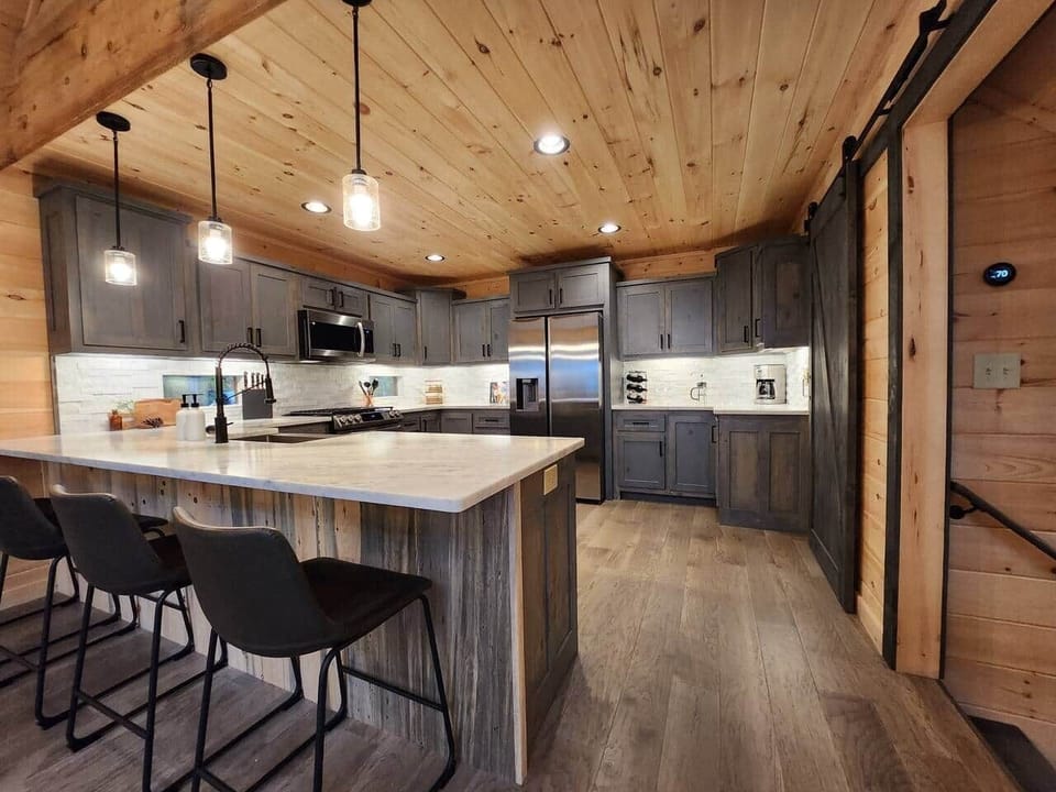 Chef's kitchen 