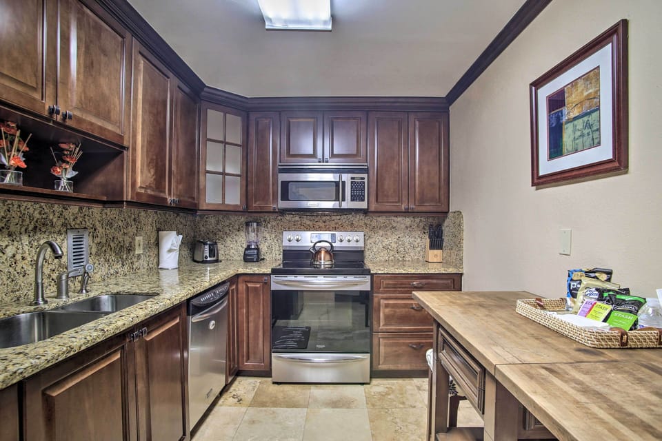 Kitchen | Cooking Basics | Coffee Maker | Paper Towels/Trash Bags Provided