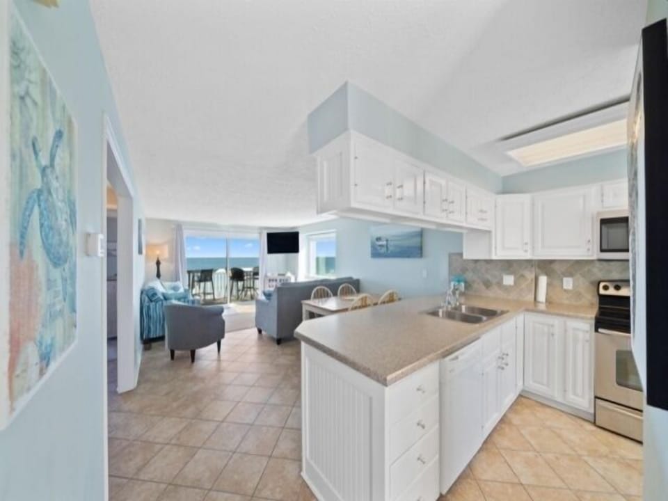 Indoors, Room, Building, Kitchen, Flooring