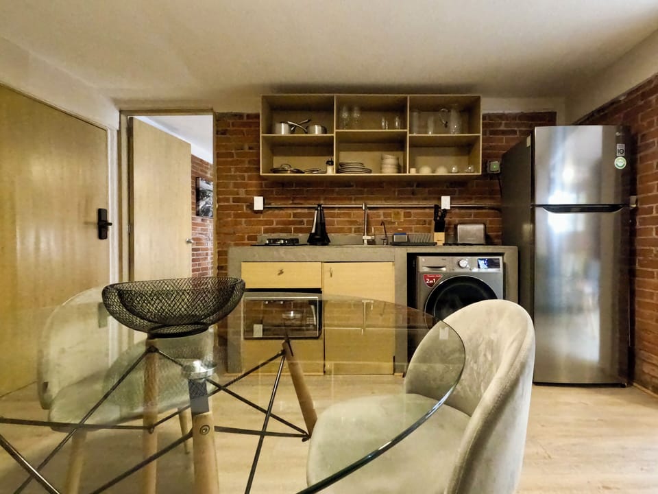 Comfort Apartment | Private kitchen | Espresso maker, coffee/tea maker, microwave, electric kettle