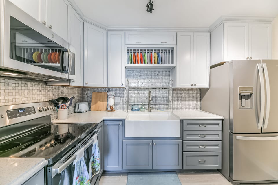 Fully stocked kitchen