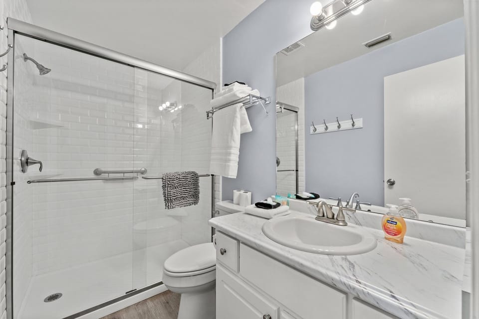 1st Floor Full Bath