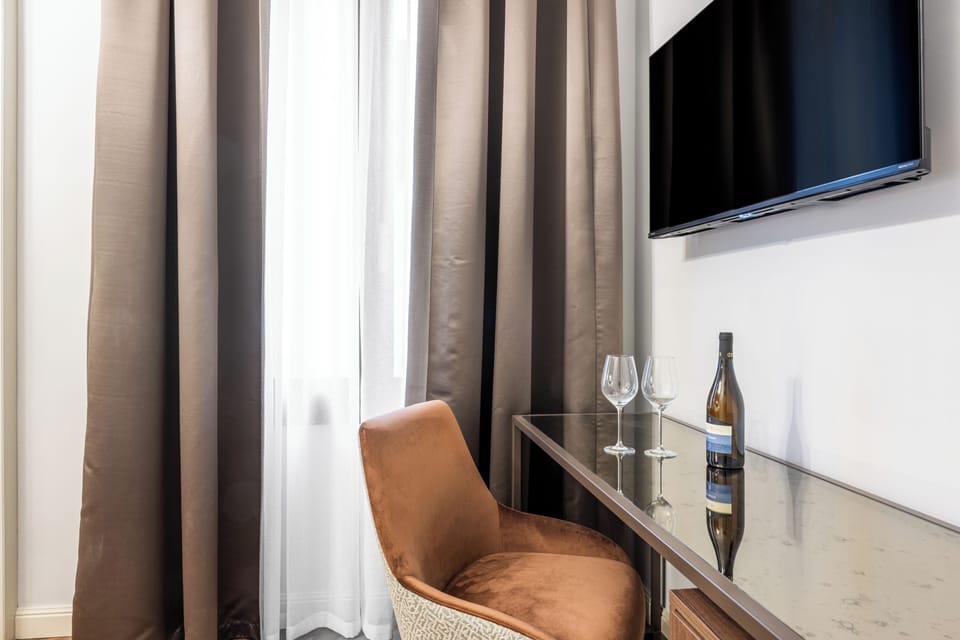 Standard Double or Twin Room | Down comforters, minibar, in-room safe, soundproofing