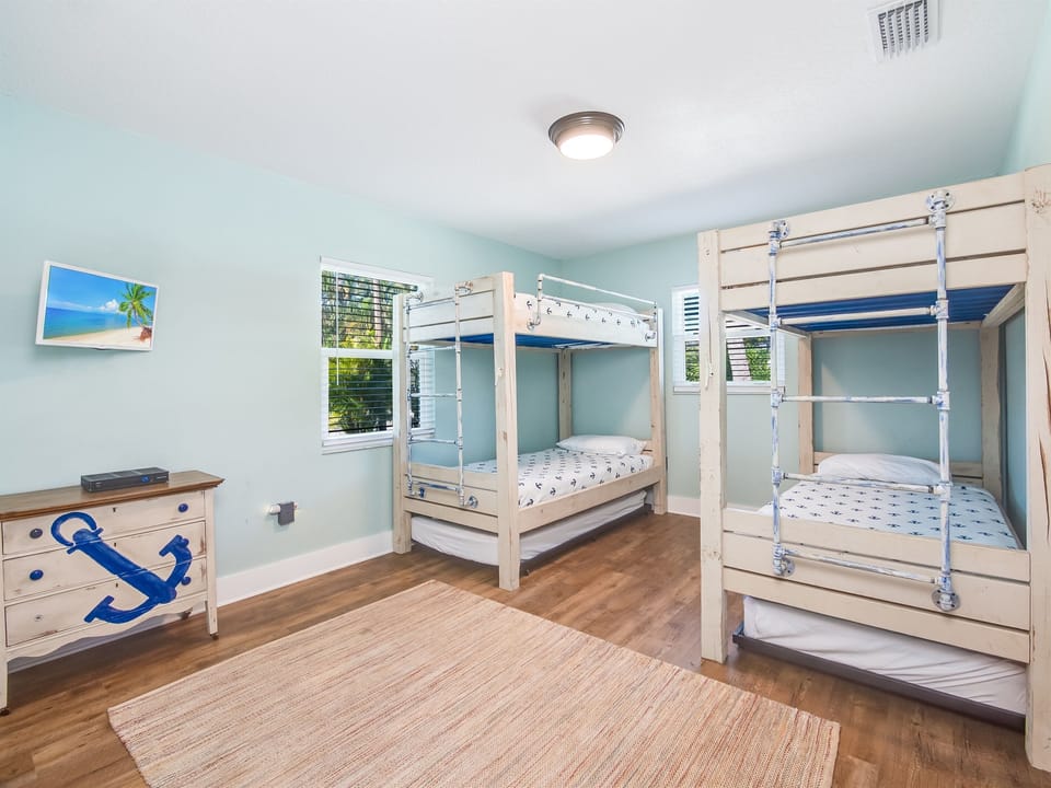 Bunk bed room