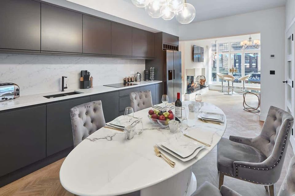 Oxford House, Harrogate - Host & Stay