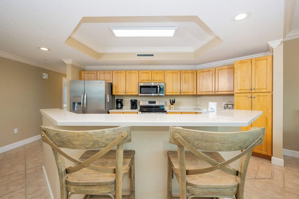 Wake up with morning coffee at the breakfast bar and get ready for a day of adventure