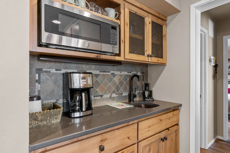 Wet Bar