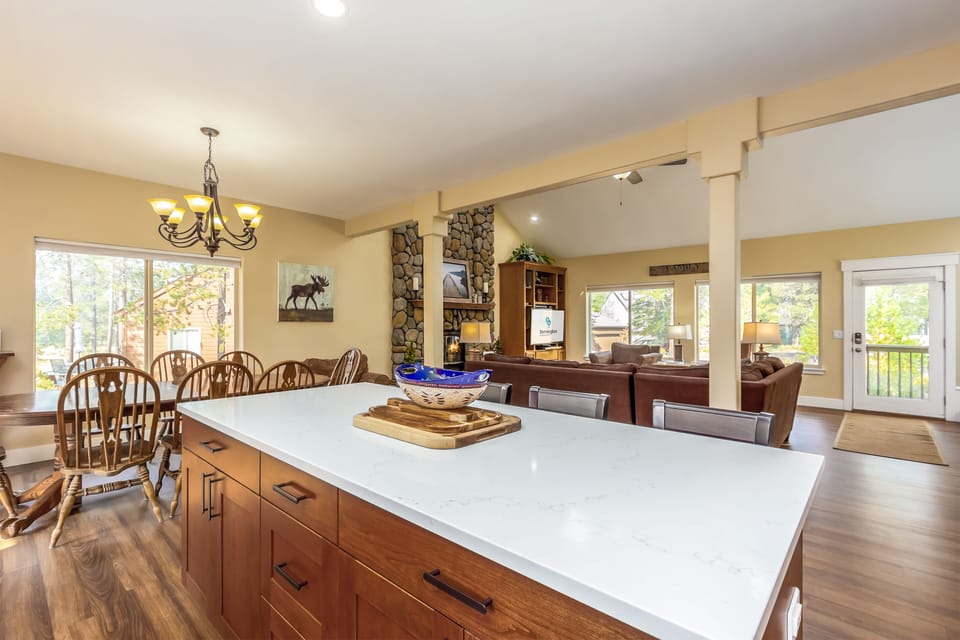 Kitchen - Main Level