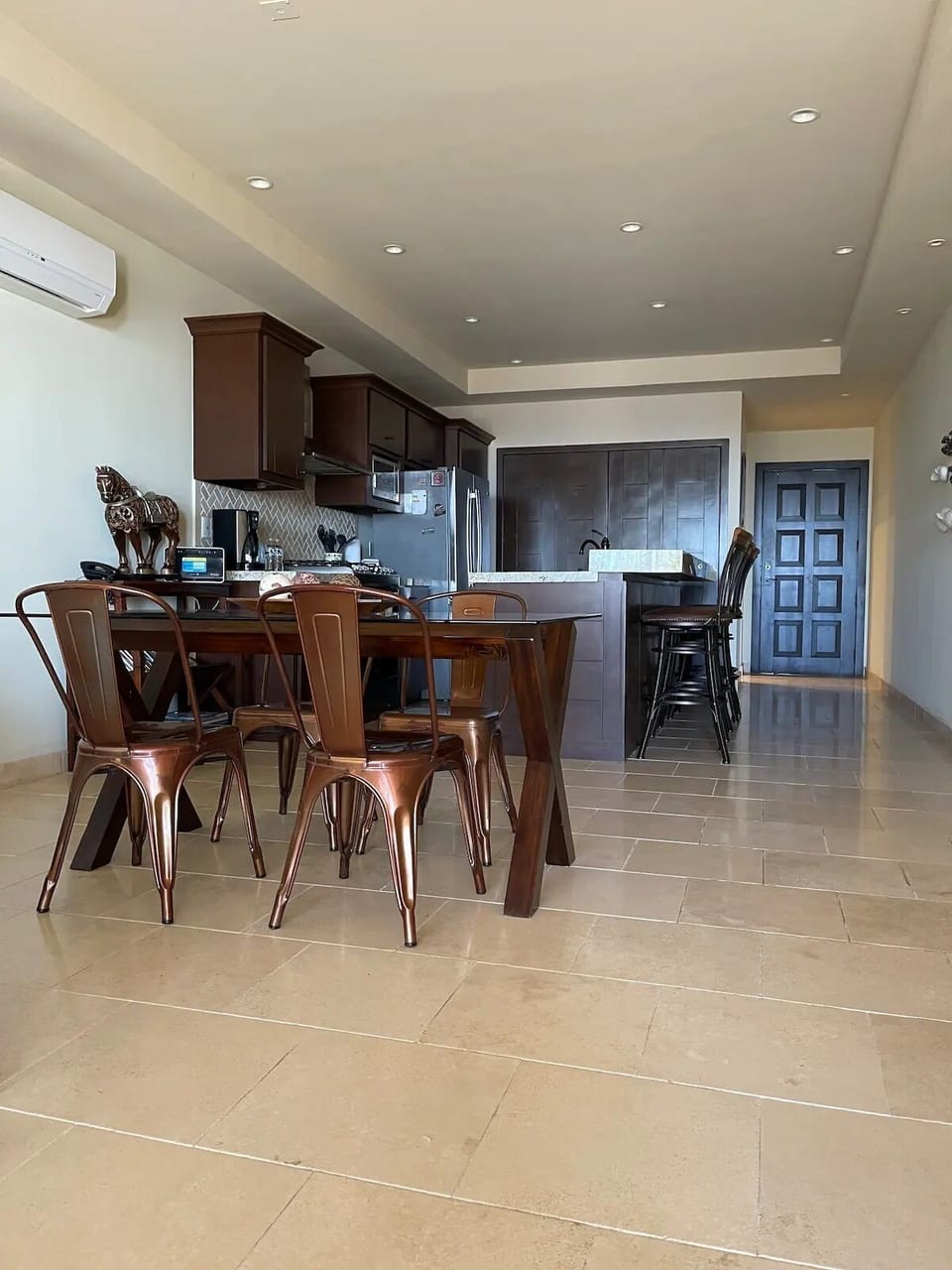 Comfort Condo | Living room