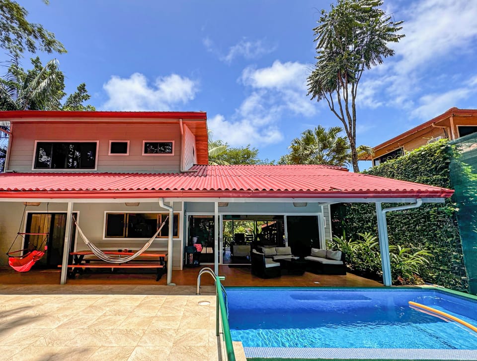 PARAISO EN LA JUNGLA