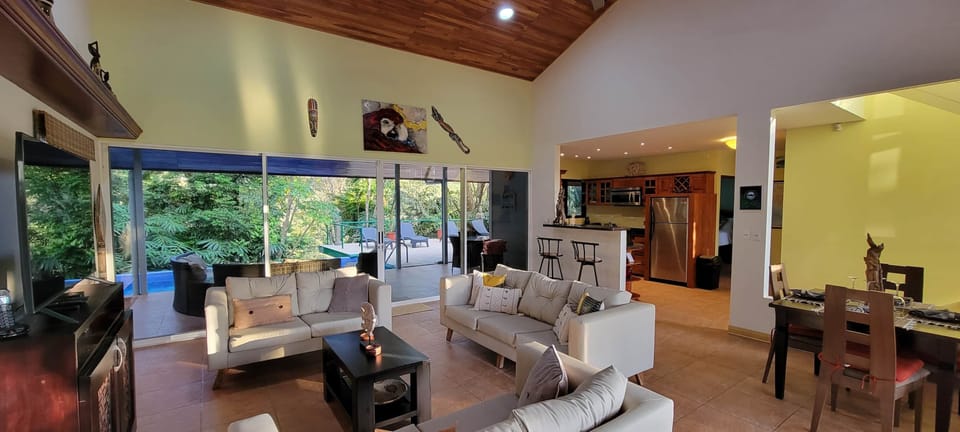 LIVING ROOM (1)